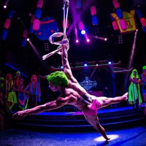 Espacio para eventos Uñas Chung Lee Club, discoteca con espectáculo y diversión en zona Chamberí de Madrid.