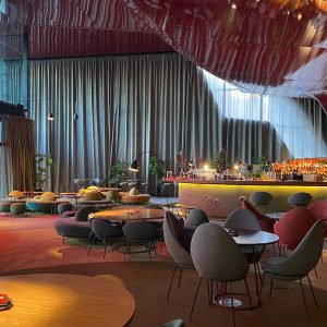 Espacio para eventos, reuniones, charlas en Restaurante Nubel de Madrid