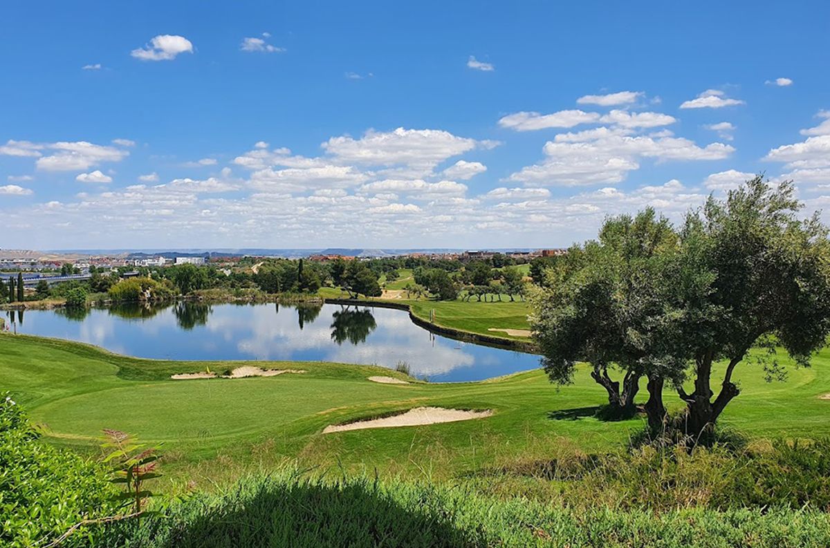 Golf Olivar espacio para eventos, grabaciones, showroom, conciertos en madrid.