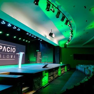 Auditorio Espacio Fundación Pablo VI, ideal para eventos, reuniones, congresos, exposiciones y sesiones formativas.