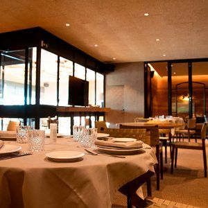 Interior del Restaurante El Gran Escenario ubicado en el Wanda Metropolitano