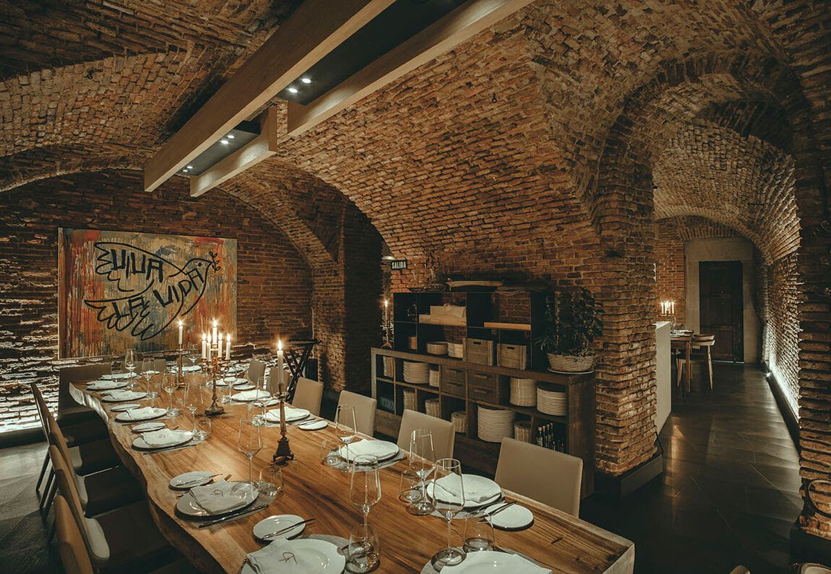 Interior del Restaurante Ferretería, espacio para eventos, celebraciones, en pleno centro de Madrid.