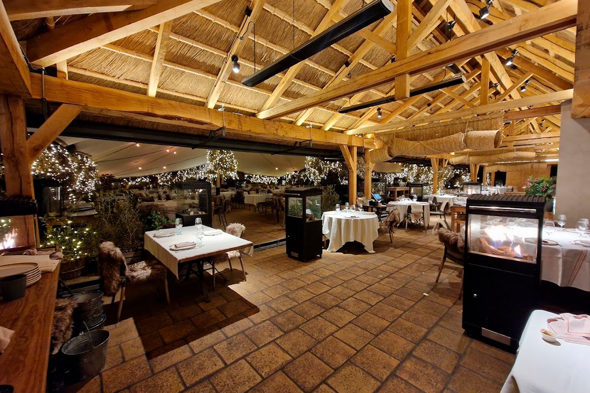 Interior del espacio Restaurante Filandón en Madrid, ideal para celebraciones y eventos.