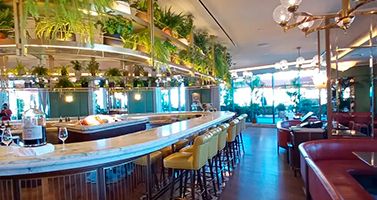 RESTAURANTE FOUR SEASONS 1 Interior del espacio Restaurante Four Seasons en Madrid, ideal para celebraciones y eventos.